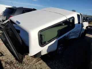 2023 Toyota Tacoma SR z VIN 3TYRX5GN6PT079381, wystawiony jako Copart lot #81633904 z przebiegiem 20 315 mil mil oraz Szkoda całkowita • Salvage title. Historia ofert i sprzedaży dostępna na DreamBid. Obrazek 3.