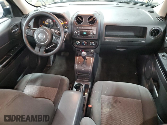 2017 Jeep Patriot 75th Anniversary z VIN 1C4NJRBB4HD128526, wystawiony jako Copart lot #48054165 z przebiegiem 58 696 mil mil oraz Szkoda całkowita • Salvage title. Historia ofert i sprzedaży dostępna na DreamBid. Obrazek 8.