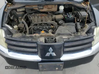 2004 Mitsubishi Endeavor XLS with VIN 4A4MM31S54E018406, listed as a Copart auction lot 89300885 with 131,140 mi miles and Salvage Title. Bid and sale history available at carsss.com. Image 12.