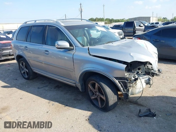 2013 Volvo XC90 I6 R-Design with VIN YV4952CF6D1652560, listed as a IAAI auction lot 41881043 with 138,612 mi miles. Bid and sale history available at carsss.com. Image 1.