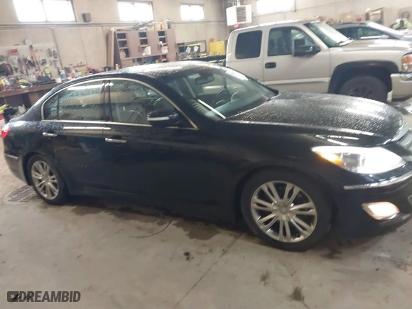 2013 Hyundai Genesis 3.8L with VIN KMHGC4DDXDU240967, listed as a IAAI auction lot 41826352 with 194,389 mi miles. Bid and sale history available at carsss.com. Image 13.