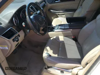2013 Mercedes-Benz GL 450 z VIN 4JGDF7CE4DA166257, wystawiony jako Copart lot #58972195 z przebiegiem Nie podano mil oraz Czysty tytuł • Clean title. Historia ofert i sprzedaży dostępna na DreamBid. Obrazek 7.