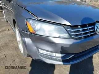 2014 Volkswagen Passat TDI SEL Premium with VIN 1VWCN7A30EC065191, listed as a IAAI auction lot 41860810 with 275,430 mi miles. Bid and sale history available at carsss.com. Image 6.