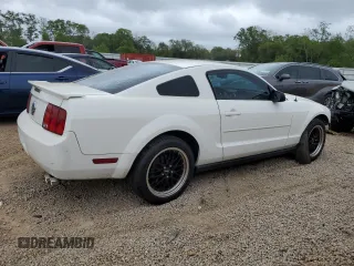 2008 Ford Mustang Deluxe with VIN 1ZVHT80N385107270, listed as a Copart auction lot 51491455 with 200,786 mi miles and Salvage Title. Bid and sale history available at DreamBid. Image 3.