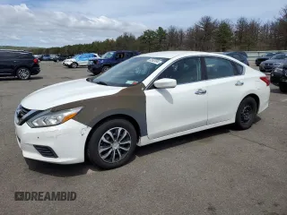 2016 Nissan Altima SV with VIN 1N4AL3AP0GC198652, listed as a Copart auction lot 53582494 with 137,707 mi miles and Clean Title. Bid and sale history available at carsss.com. Image 1.