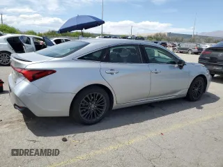 2020 Toyota Avalon Hybrid XSE z VIN 4T1E21FB3LU014885, wystawiony jako Copart lot #53574935 z przebiegiem 65 173 mil mil oraz Szkoda całkowita • Salvage title. Historia ofert i sprzedaży dostępna na DreamBid. Obrazek 3.