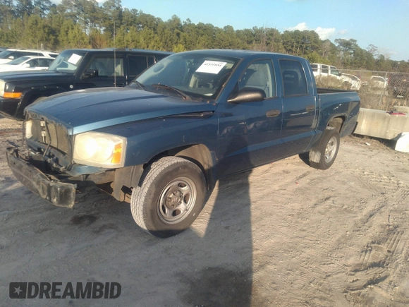 2006 Dodge Dakota ST with VIN 1D7HE28K16S527599, listed as a IAAI auction lot 41535854 with 295,983 mi miles and . Bid and sale history available at carsss.com. Image 2.