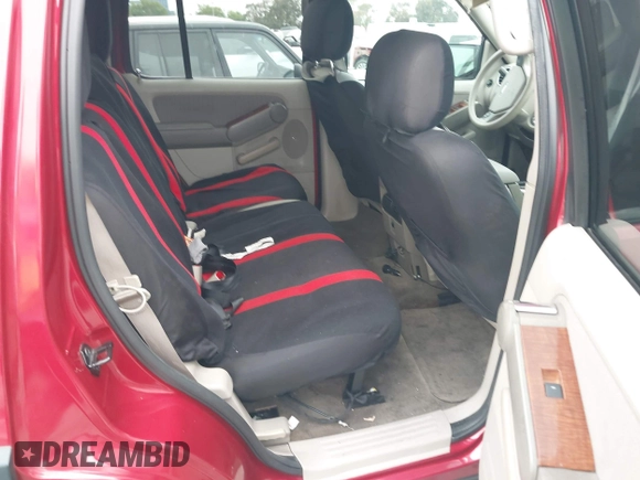 2007 Ford Explorer XLT z VIN 1FMEU63E67UA49738, wystawiony jako IAAI lot #42401780 z przebiegiem 75 927 mil mil oraz . Historia ofert i sprzedaży dostępna na DreamBid. Obrazek 8.