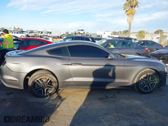 2022 Ford Mustang GT with VIN 1FA6P8CFXN5147964, listed as a IAAI auction lot 41593869 with 17,315 mi miles. Bid and sale history available at carsss.com. Image 13.