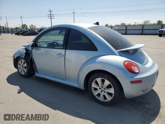2010 Volkswagen Beetle с VIN 3VWPG3AG4AM023235, выставлен на аукционе Copart как лот 54620575 с пробегом 104 590 миль миль и Списание • Salvage title. История ставок и продаж доступна на DreamBid. Изображение 2.