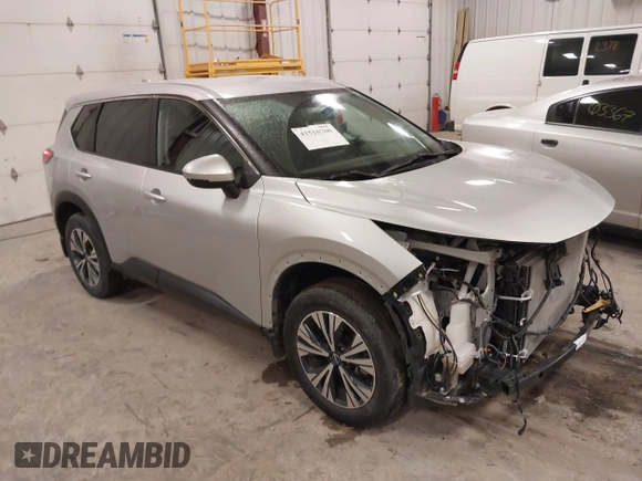 2022 Nissan Rogue SV with VIN 5N1BT3BB8NC696544, listed as a IAAI auction lot 41516760 with 24,679 mi miles. Bid and sale history available at carsss.com. Image 1.