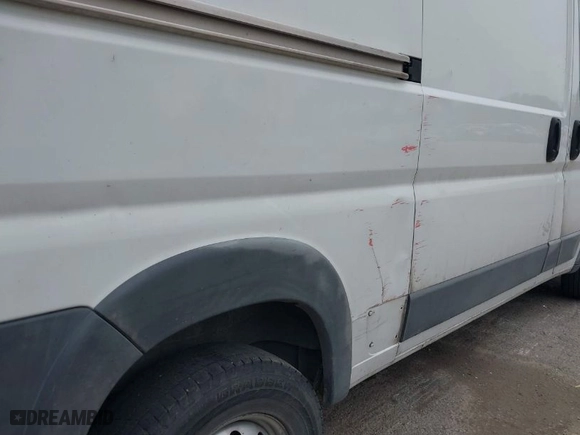 2014 Ram ProMaster Cargo Van with VIN 3C6TRVAG9EE107419, listed as a IAAI auction lot 42078927 with 324,702 mi miles. Bid and sale history available at carsss.com. Image 6.