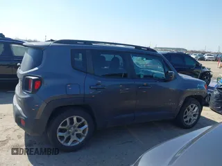 2018 Jeep Renegade Latitude with VIN ZACCJABB3JPH06633, listed as a IAAI auction lot 41590563 with 224,654 mi miles. Bid and sale history available at carsss.com. Image 13.