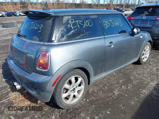 2007 MINI Hardtop S with VIN WMWMF73527TT85146, listed as a IAAI auction lot 41502475 with Not Provided miles and . Bid and sale history available at DreamBid. Image 4.