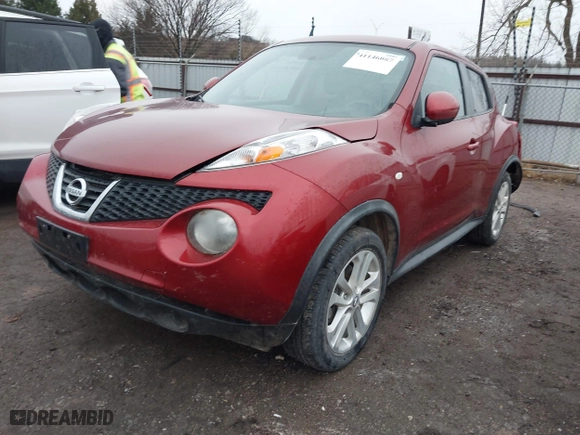 2013 Nissan Juke S with VIN JN8AF5MR8DT204854, listed as a IAAI auction lot 41146087 with 165,829 mi miles. Bid and sale history available at carsss.com. Image 18.