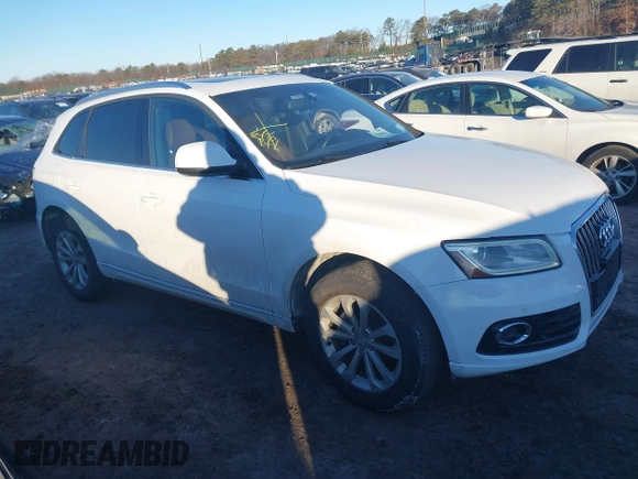 2014 Audi Q5 Premium Plus with VIN WA1LFAFP7EA106060, listed as a IAAI auction lot 41444016 with 106,183 mi miles. Bid and sale history available at carsss.com. Image 13.