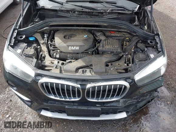 2018 BMW X1 xDrive28i z VIN WBXHT3C35J5L34646, wystawiony jako IAAI lot #41725131 z przebiegiem 81 983 mil mil oraz . Historia ofert i sprzedaży dostępna na DreamBid. Obrazek 10.