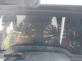 2001 Jeep Cherokee Sport with VIN 1J4FF48S51L516712, listed as a IAAI auction lot 42247399 with 323,576 mi miles and . Bid and sale history available at DreamBid. Image 7.