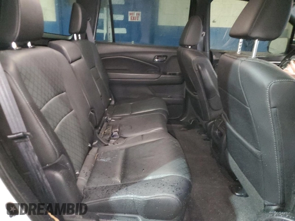 2020 Honda Passport EX-L with VIN 5FNYF7H58LB003115, listed as a Copart auction lot 49128305 with 57,482 mi miles and Non Repairable. Bid and sale history available at carsss.com. Image 11.