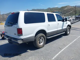 2001 Ford Excursion XLT with VIN 1FMSU41F81ED57806, listed as a IAAI auction lot 42016944 with 265,643 mi miles and . Bid and sale history available at DreamBid. Image 4.