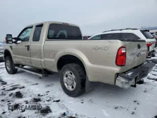 2010 Ford F-250 XL z VIN 1FTSX2B51AEB05501, wystawiony jako Copart lot #43577695 z przebiegiem 183 441 mil mil oraz Szkody całkowita. Historia ofert i sprzedaży dostępna na DreamBid. Obrazek 2.
