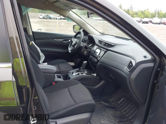 2017 Nissan Rogue SV z VIN KNMAT2MT9HP519773, wystawiony jako IAAI lot #42251447 z przebiegiem 37 020 mil mil oraz . Historia ofert i sprzedaży dostępna na DreamBid. Obrazek 5.