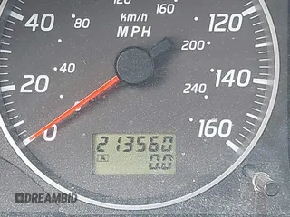 2002 Nissan Maxima GLE z VIN JN1DA31D42T411097, wystawiony jako IAAI lot #41667218 z przebiegiem 213 560 mil mil oraz . Historia ofert i sprzedaży dostępna na DreamBid. Obrazek 7.