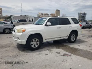 2010 Toyota 4Runner Trail z VIN JTEBU5JR4A5031291, wystawiony jako Copart lot #60797145 z przebiegiem 171 228 mil mil oraz Szkoda całkowita • Salvage title. Historia ofert i sprzedaży dostępna na DreamBid. Obrazek 1.