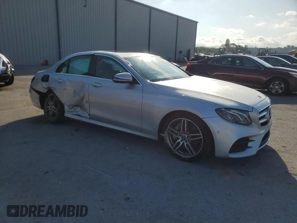 2020 Mercedes-Benz E 350 z VIN W1KZF8DB2LA828359, wystawiony jako Copart lot #55533875 z przebiegiem 120 930 mil mil oraz Szkoda całkowita • Salvage title. Historia ofert i sprzedaży dostępna na DreamBid. Obrazek 4.