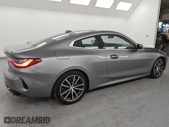2024 BMW 4 Series 430i z VIN WBA53AP07RCN92336, wystawiony jako Copart lot #83991154 z przebiegiem 28 581 mil mil oraz Czysty tytuł • Clean title. Historia ofert i sprzedaży dostępna na DreamBid. Obrazek 3.