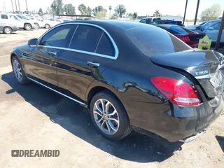 2018 Mercedes-Benz C 300 z VIN 55SWF4KB3JU234505, wystawiony jako IAAI lot #41871944 z przebiegiem 46 454 mil mil oraz . Historia ofert i sprzedaży dostępna na DreamBid. Obrazek 3.