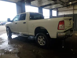 2024 Ram 2500 Big Horn z VIN 3C6UR5DJ0RG406271, wystawiony jako Copart lot #64281275 z przebiegiem 15 019 mil mil oraz Czysty tytuł • Clean title. Historia ofert i sprzedaży dostępna na DreamBid. Obrazek 2.