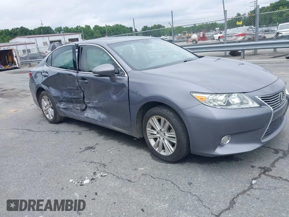 2015 Lexus ES 330 z VIN JTHBK1GG6F2153506, wystawiony jako IAAI lot #42357576 z przebiegiem 142 795 mil mil oraz . Historia ofert i sprzedaży dostępna na DreamBid. Obrazek 1.