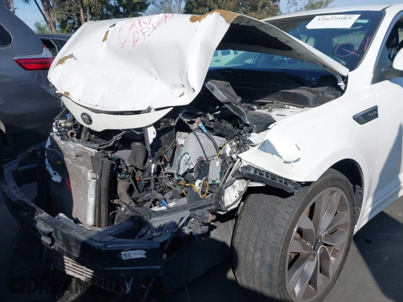 2015 Kia Optima SX Turbo with VIN 5XXGR4A67FG517902, listed as a IAAI auction lot 41629985 with 1 mi miles. Bid and sale history available at carsss.com. Image 6.