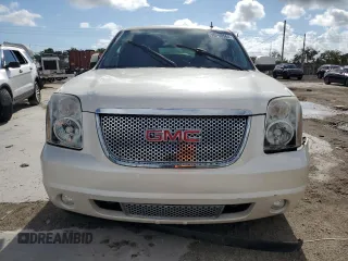 2013 GMC Yukon Denali with VIN 1GKS1EEF0DR301812, listed as a Copart auction lot 70560564 with 0 mi miles and Salvage Title. Bid and sale history available at carsss.com. Image 5.