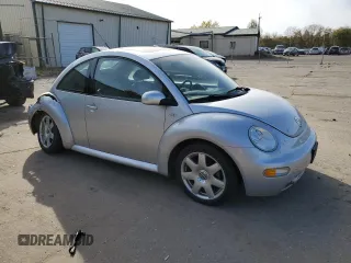 2003 Volkswagen New Beetle Coupe GLX with VIN 3VWDD21C23M414549, listed as a Copart auction lot 75766924 with 106,746 mi miles and Salvage Title. Bid and sale history available at carsss.com. Image 4.