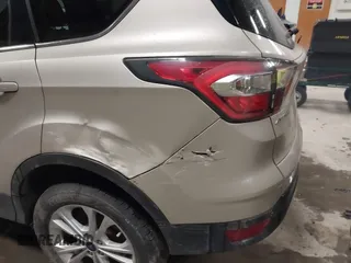 2017 Ford Escape SE with VIN 1FMCU9GDXHUB17048, listed as a IAAI auction lot 41046226 with 79,415 mi miles. Bid and sale history available at carsss.com. Image 6.