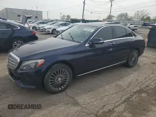 2015 Mercedes-Benz C 300 Luxury with VIN 55SWF4KB7FU081506, listed as a Copart auction lot 55340195 with 140,231 mi miles and Clean Title. Bid and sale history available at carsss.com. Image 1.