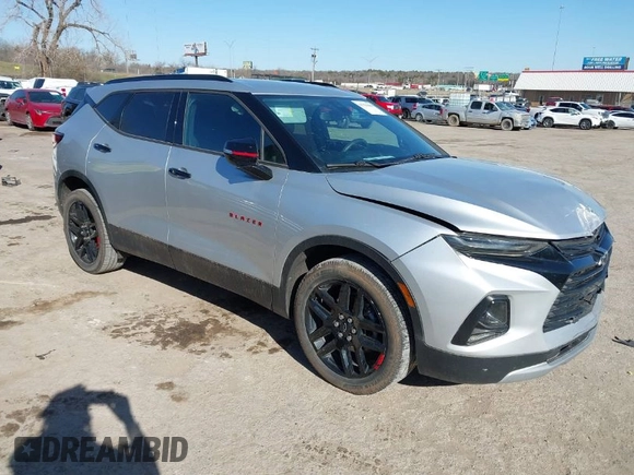 2021 Chevrolet Blazer LT z VIN 3GNKBCRS3MS528825, wystawiony jako IAAI lot #41756446 z przebiegiem 104 053 mil mil oraz . Historia ofert i sprzedaży dostępna na DreamBid. Obrazek 1.