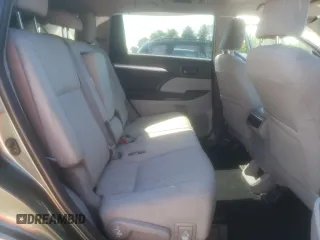 2019 Toyota Highlander LE z VIN 5TDBZRFH1KS937309, wystawiony jako Copart lot #58760425 z przebiegiem 157 659 mil mil oraz Szkoda całkowita • Salvage title. Historia ofert i sprzedaży dostępna na DreamBid. Obrazek 11.