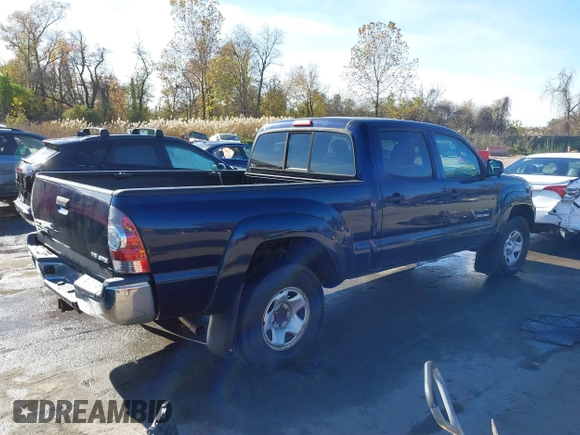 2013 Toyota Tacoma with VIN 3TMMU4FN4DM052928, listed as a IAAI auction lot 40846879 with 113,928 mi miles. Bid and sale history available at carsss.com. Image 4.