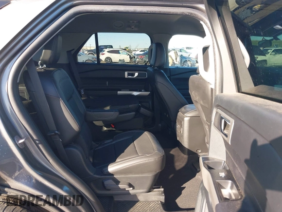 2023 Ford Explorer XLT with VIN 1FMSK7DH2PGB07995, listed as a IAAI auction lot 41518424 with 14,438 mi miles. Bid and sale history available at carsss.com. Image 8.