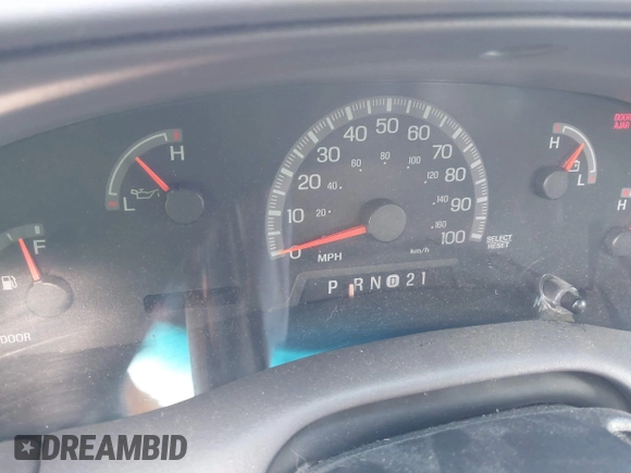 1999 Ford F-250 z VIN 2FTRX27L3XCA14587, wystawiony jako IAAI lot #42022998 z przebiegiem Nie podano mil oraz . Historia ofert i sprzedaży dostępna na DreamBid. Obrazek 7.