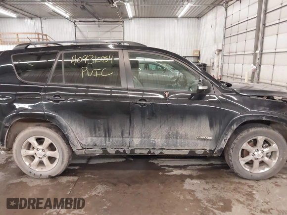 2009 Toyota RAV4 Ltd with VIN 2T3BK31V89W005566, listed as a IAAI auction lot 40931084 with 0 mi miles. Bid and sale history available at carsss.com. Image 14.