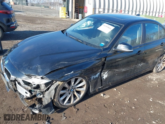 2018 BMW 3 Series 320i xDrive with VIN WBA8E5G57JNU47476, listed as a IAAI auction lot 41319816 with 38,755 mi miles. Bid and sale history available at carsss.com. Image 6.