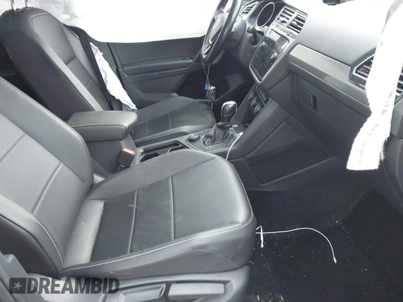 2021 Volkswagen Tiguan SE with VIN 3VV2B7AX1MM101432, listed as a IAAI auction lot 41982286 with 72,252 mi miles and . Bid and sale history available at DreamBid. Image 5.