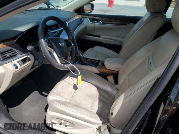 2018 Cadillac XTS Luxury z VIN 2G61M5S33J9118728, wystawiony jako Copart lot #58357685 z przebiegiem 153 970 mil mil oraz Czysty tytuł • Clean title. Historia ofert i sprzedaży dostępna na DreamBid. Obrazek 7.