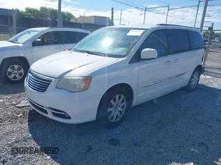 2013 Chrysler Town & Country Touring z VIN 2C4RC1BG0DR815311, wystawiony jako IAAI lot #42285071 z przebiegiem 204 666 mil mil oraz . Historia ofert i sprzedaży dostępna na DreamBid. Obrazek 2.