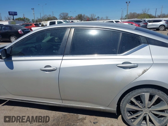 2019 Nissan Altima SR with VIN 1N4BL4CV4KN322487, listed as a IAAI auction lot 41771579 with 163,013 mi miles and . Bid and sale history available at carsss.com. Image 14.