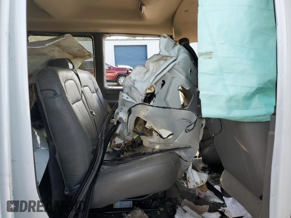 2023 Chevrolet Express Passenger LS с VIN 1GAZGNFP3P1203207, выставлен на аукционе Copart как лот 88967425 с пробегом Не указан миль и Списание • Salvage title. История ставок и продаж доступна на DreamBid. Изображение 11.